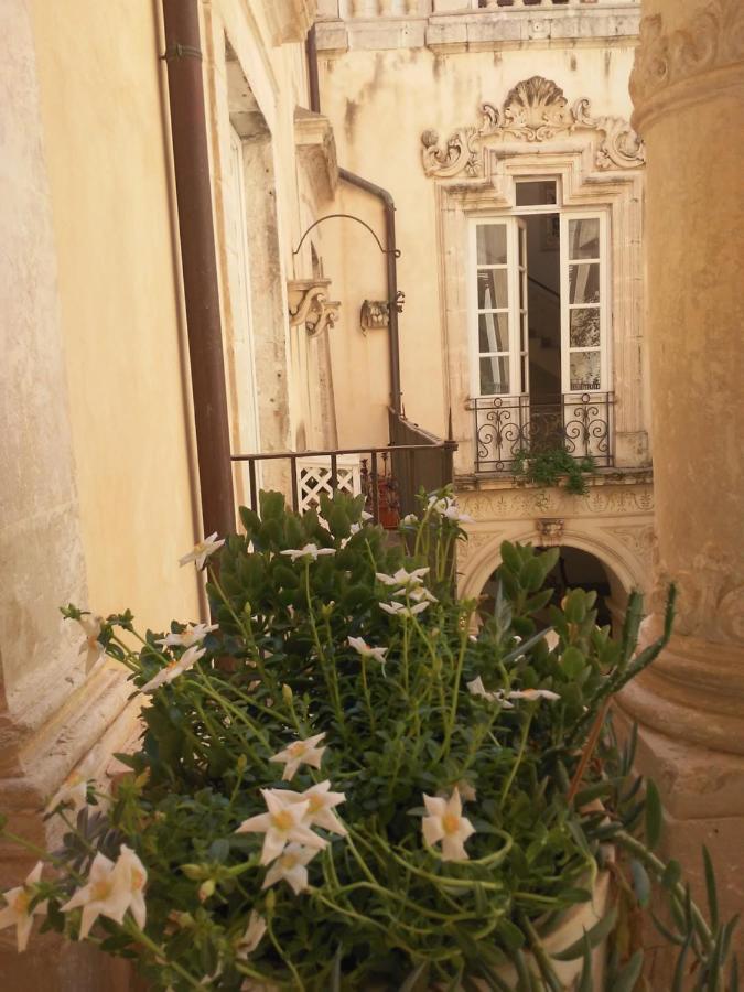 דירות סירקוזה Ortigia Family House מראה חיצוני תמונה