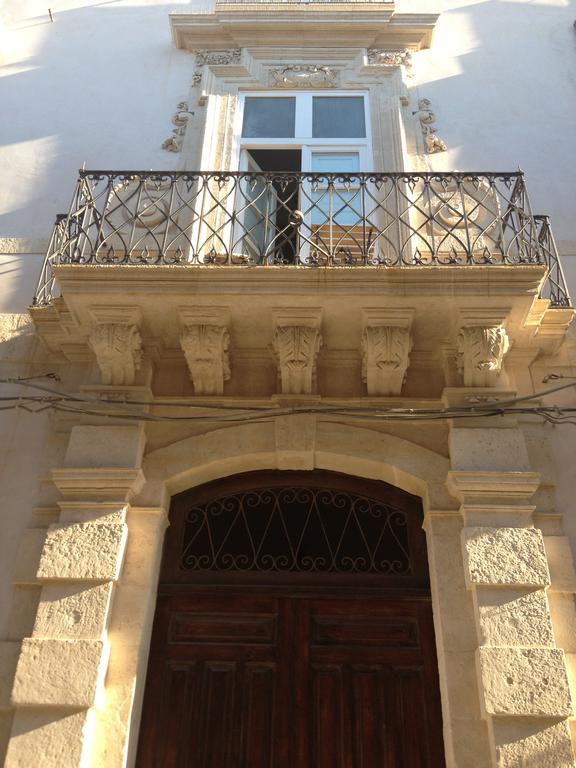 דירות סירקוזה Ortigia Family House מראה חיצוני תמונה
